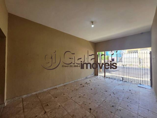 #8276 - Casa para Venda em Marília - SP - 2