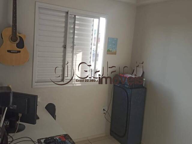 Apartamento para Venda em Marília - 5