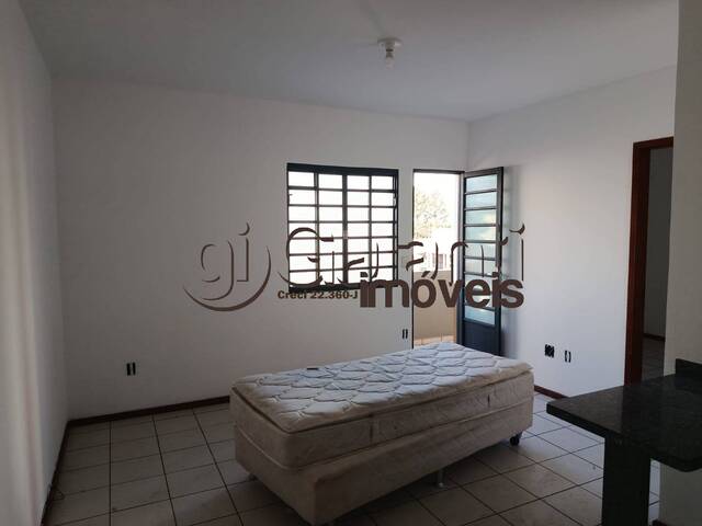 #8415 - Apartamento para Locação em Marília - SP - 2