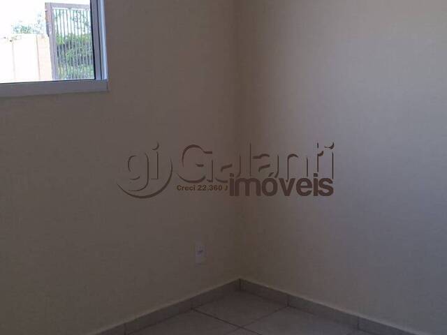 #8416 - Apartamento para Locação em Marília - SP - 2