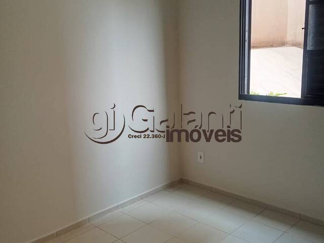 Apartamento para Venda em Marília - 5