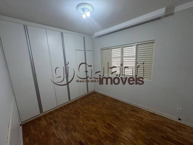 #8433 - Casa para Locação em Marília - SP - 3