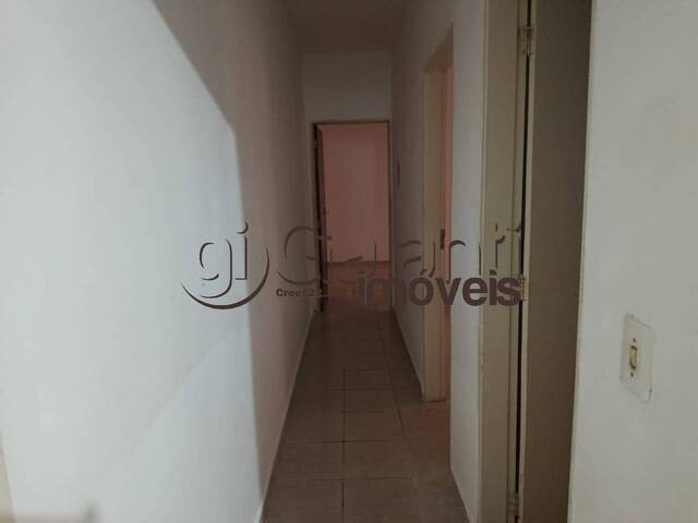 #8468 - Casa para Locação em Marília - SP - 3