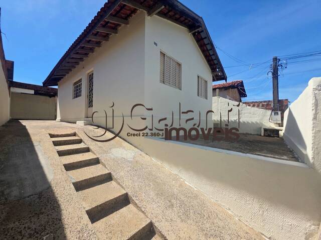 #4765 - Casa com Edícula para Locação em Marília - SP