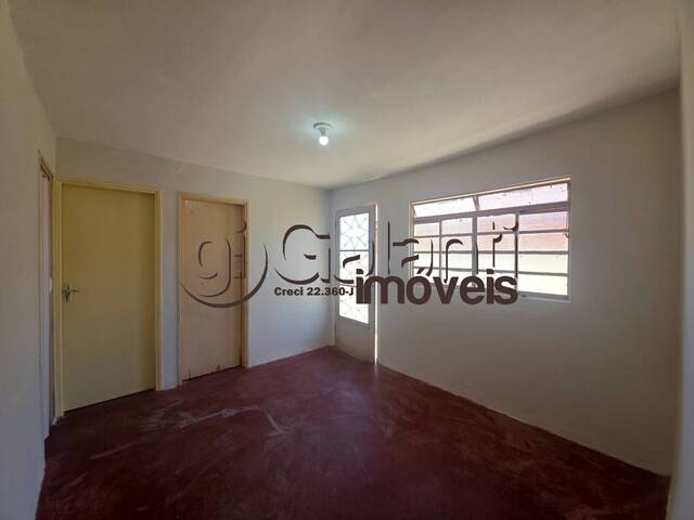 #4765 - Casa com Edícula para Locação em Marília - SP