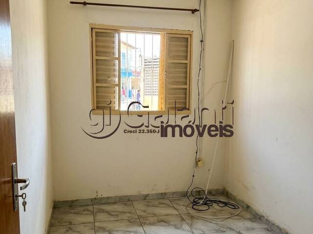 #8530 - Casa para Locação em Marília - SP - 2