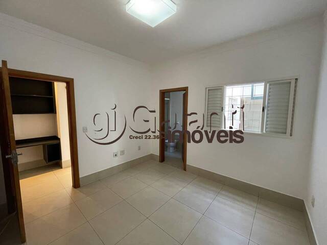 Casa para Venda em Marília - 4