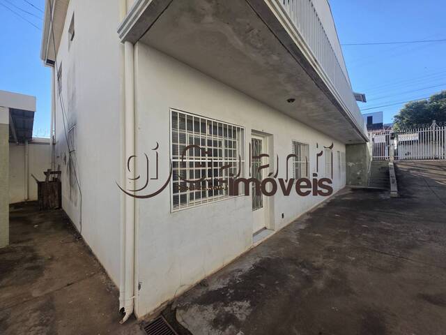 #7975 - Casa em Condomínio para Locação em Marília - SP