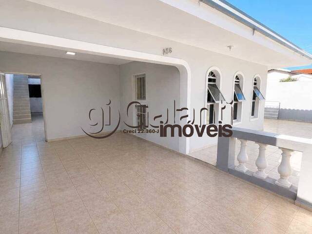 #8544 - Casa para Locação em Marília - SP - 2