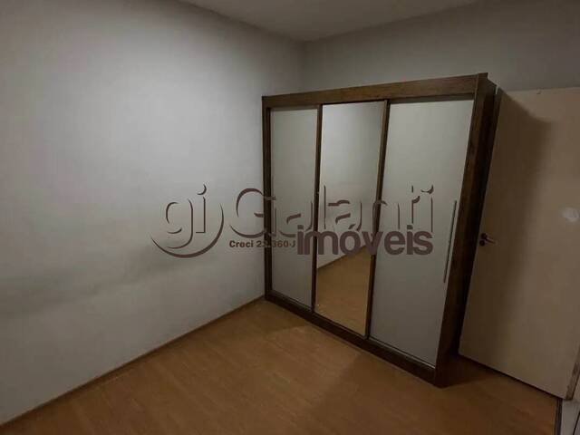 #8590 - Apartamento para Locação em Marília - SP
