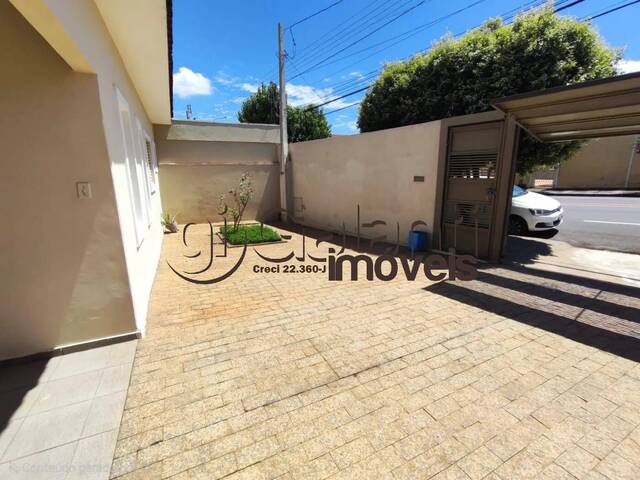 #8593 - Casa para Locação em Marília - SP - 2