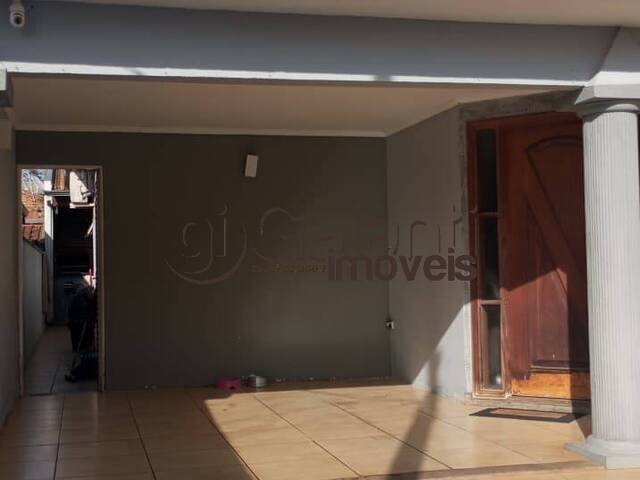 #8599 - Casa para Venda em Marília - SP - 2