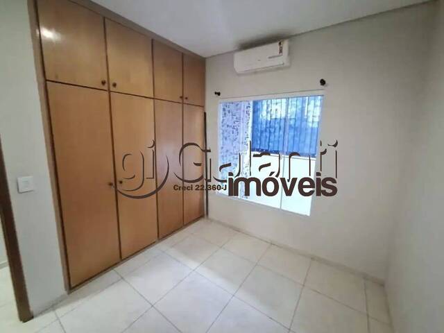 #8630 - Casa para Locação em Marília - SP - 2