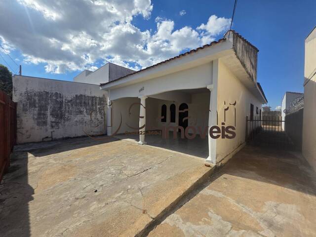 #4522 - Casa para Locação em Marília - SP