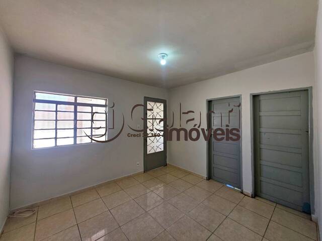 #7867 - Casa para Locação em Marília - SP