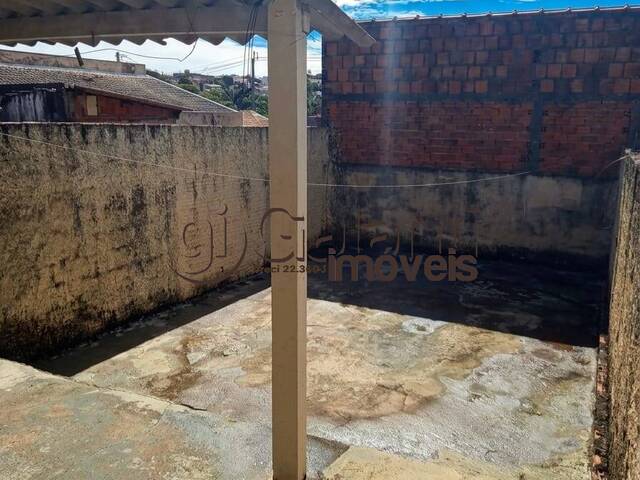 #8669 - Casa para Locação em Marília - SP - 2