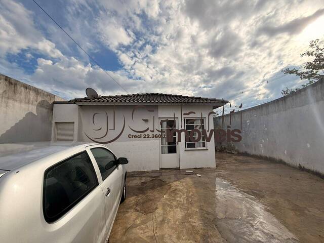 #8692 - Casa para Locação em Marília - SP - 2