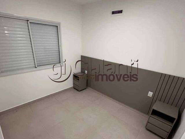 #8695 - Casa para Venda em Marília - SP - 2