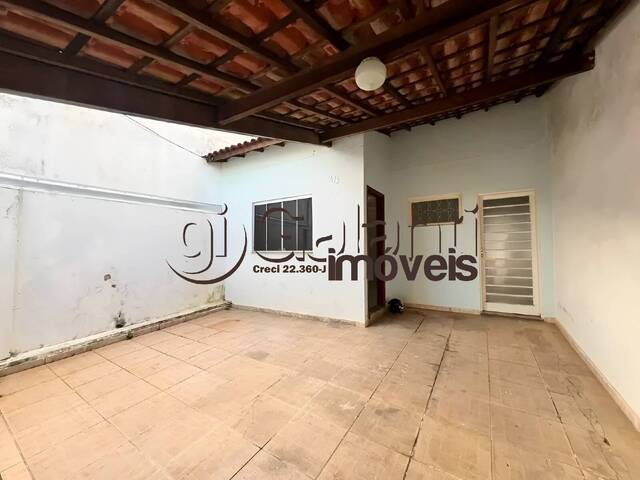 #8696 - Casa para Locação em Marília - SP - 2
