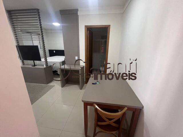 Apartamento para Venda em Marília - 4