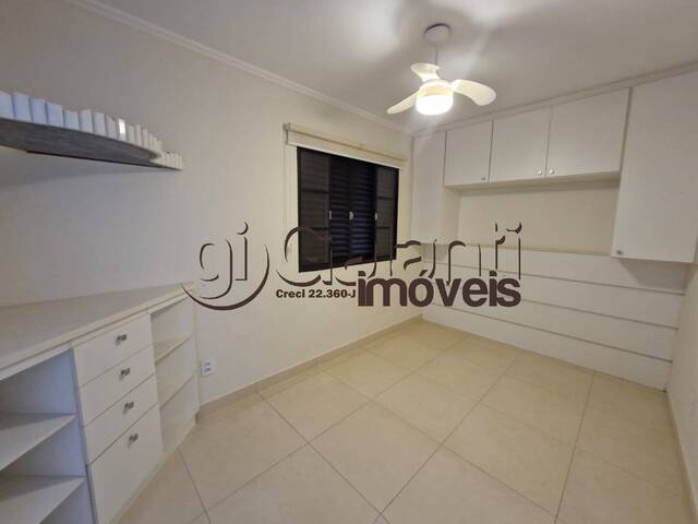 #8762 - Apartamento para Venda em Marília - SP - 2