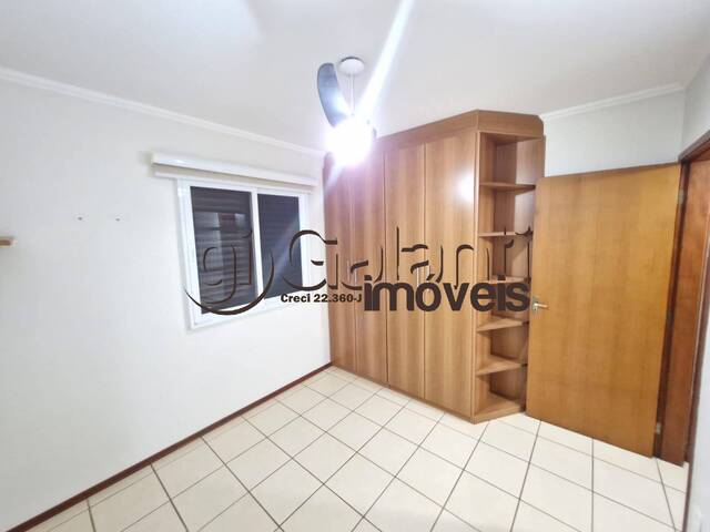 #8763 - Apartamento para Venda em Marília - SP - 2