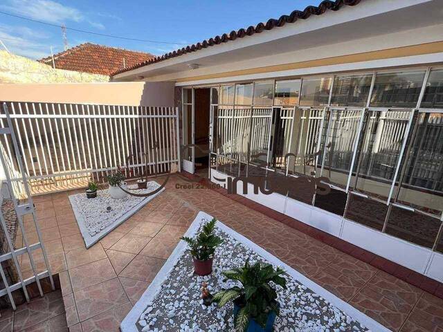 #8795 - Casa para Locação em Marília - SP - 2