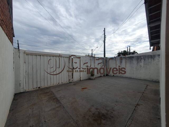 #8810 - Casa para Venda em Marília - SP - 2