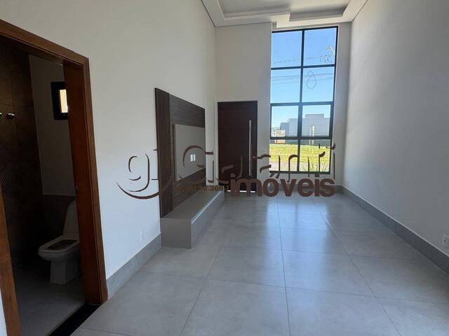Casa para Venda em Marília - 4