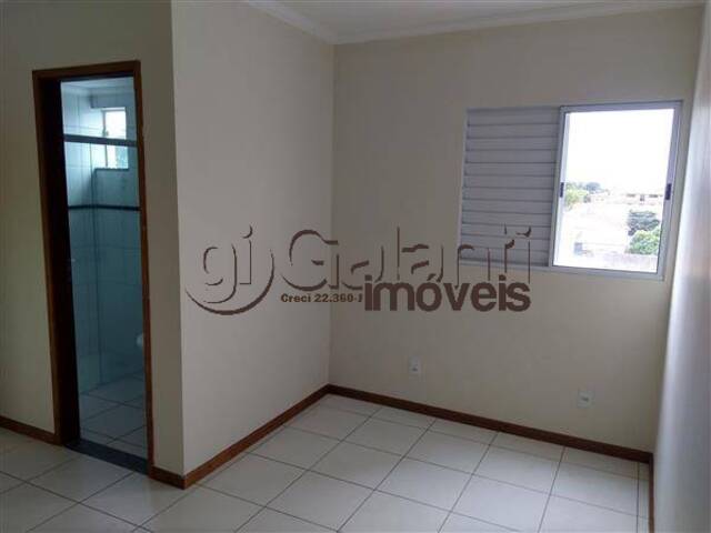 Apartamento para Venda em Marília - 2