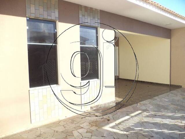#5864 - Casa para Venda em Marília - SP - 2